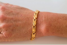 Magnetic Bracelet 'Chelsea' Stainless Steel - Goldtone